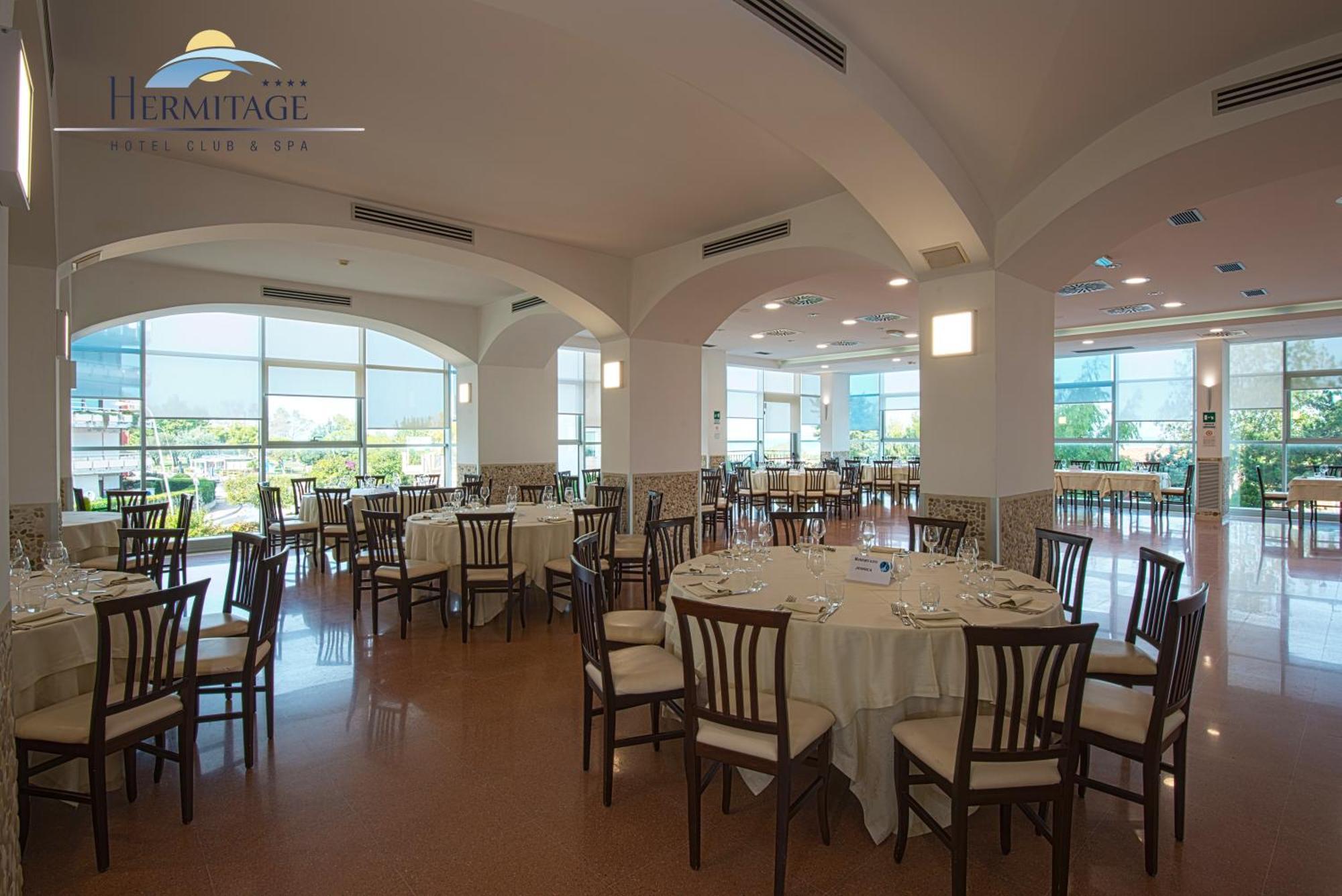 Hermitage Hotel Silvi Marina Buitenkant foto